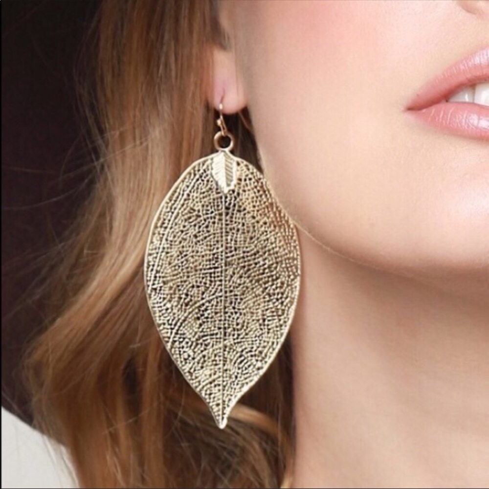 🆕Real Leaf Skeleton Gold Dipped Earrings